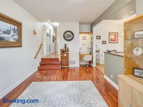 3BR Mountain Retreat with 2 Executive Suites & Scenic Views Sleeps 6 - Image 4