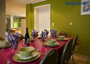 Family Retreat in a Green Setting in Waimes - Image 3