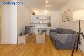 GMC Turistics - The Picasso Neighborhood House - Image 1