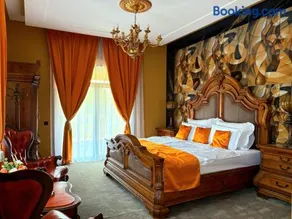 La Casa Boutique - Image 3