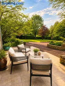 Maison entière - 8 personnes - Jardin - Parking privé -Proche Laval - Image 2