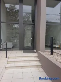 Apartamento en el centro de Banfield - Image 2