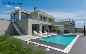 Villa Colonia - Image 1