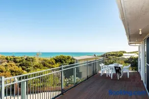 Ninettas Views - Great coastal location - Image 1