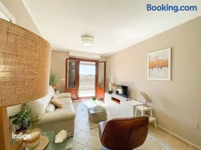 Top-floor Apartment - Stunning Views - GOR01 - Image 2