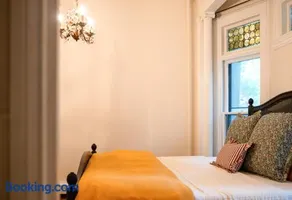 Stunning Apartment in Historic Federal Hill Mansion near Downtown & College Hill - Image 3