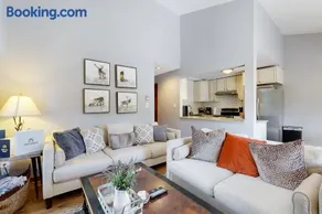Lakeview Townhome Unit A5 - Image 3