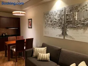 2 bedroom Apartment in Oasis - Image 2