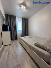 ELEGANT & SILVER LUXURY Apartament - Image 4