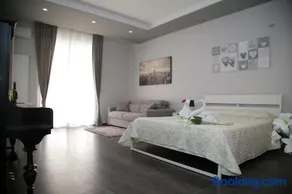 Suite Lorusso & Vernoia - Image 2
