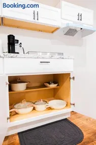 Joynest Loft - Private Entry & Bath - Image 4