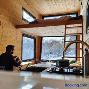 MOOSE home Tiny House Les Chaumes - Image 1