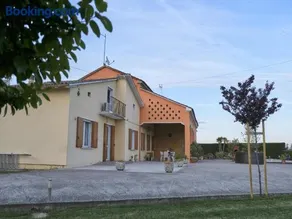 Holiday countryside home with swimming pool, sauna Less than 20km from the sea - Image 2
