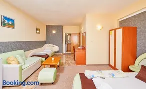 Peneka Hotel - Image 3