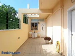 Takis & Machi house - Image 1