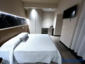 PRIMO RE, Luxury Rooms - Image 3