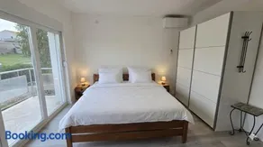 Rios Apartments - Image 2