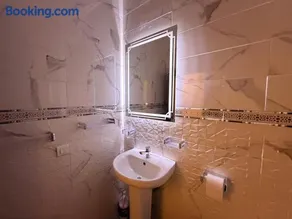 Traditional good Apartment- Near Airport & Beach - Image 2