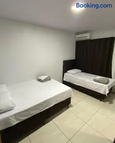 Hotel Villa Real - Image 1
