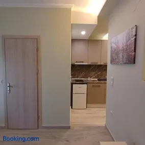 Central Modern Living Apartment 1 - Image 4