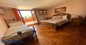 Sunnyhill Home - Image 3