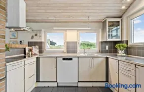 Four-Bedroom Holiday Home In Hvide Sande - Image 5