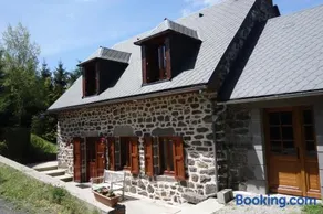 Farmhouse with mountain view - Image 2