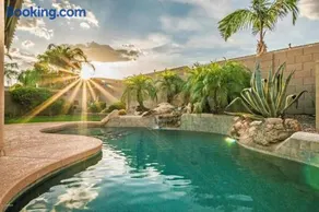 Desert Escape with Private Pool and Jet Tub, 3BR Home - Image 1