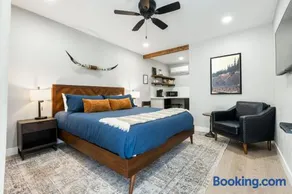 The Moro | Sequoia Motel RM3 - Image 1