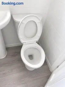 2BR Mariners Stay - Newhaven - Image 2