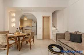 Cozy Comfy Town House - Image 4