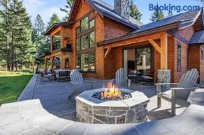 Snowberry Lodge - Image 2