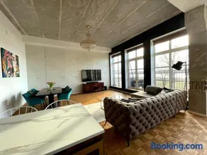 Tamula Lake View Apartment - Image 2