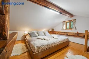 Hiška Kovačija-Riverside Boutique Retreat - Image 2