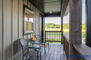 White Oak Cottage - Image 3