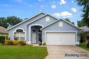Cozy 4BR Getaway Near Disney & Legoland - Image 2