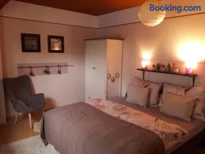 Traumapartment Pöstlingberg, reservierter Parkplatz, 4 Schlafzimmer - Image 1