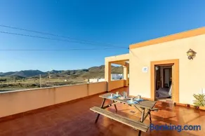 Las Cuatro Lunas - Image 1