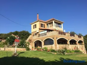 Vervekis Apartments - Image 1