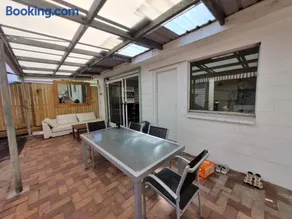 HOSTEL & HOMESTAY - for Foreign Backpackers 21-36 yrs - Image 3