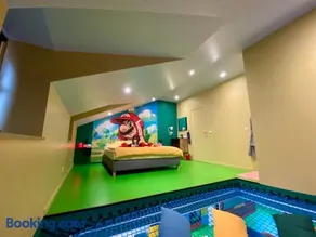 Retro Gaming Corner - Arcade Games - Jacuzzi - Sauna - Switch 2 - Image 3