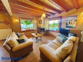 Luxury Wooden Villa with Pool, The Nest - Image 5