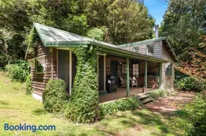 Red Dog Cottage - Image 2