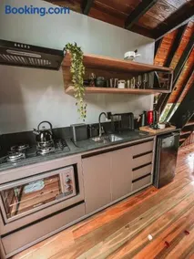 Cabana com hidromassagem na montanha - Image 2