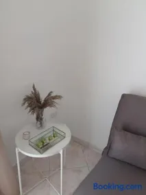 Elysium Guesthouse - Image 2