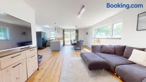 Homely Stay Greenfield Residence - 2BR House with Private Garden & 2,5 Bathrooms - Image 2