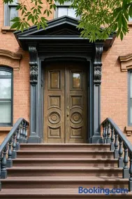 Bright Downtown Studio near Yale & East Rock! - Image 3