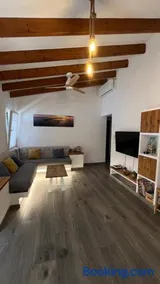 Apartamento con piscina y playa - Image 2