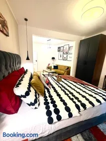 Luxury apartment in the heart of Sofia - Image 1