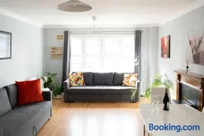 Spacious City Centre Apt - O'Connell Street Area - Image 1